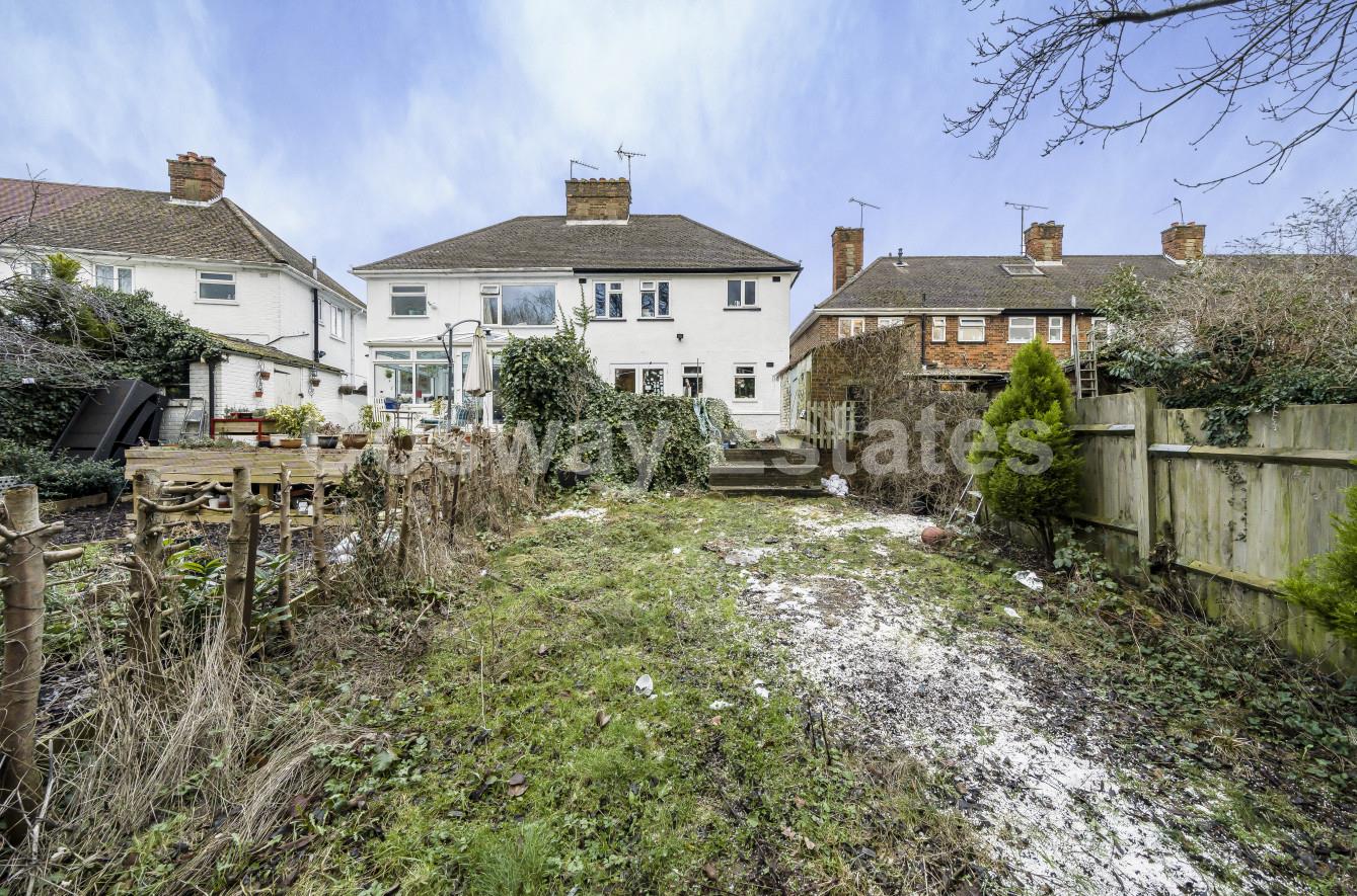 Woodcote Avenue, London